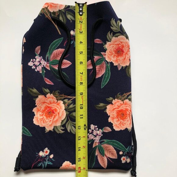 Triangl, Neoprene, floral with Navy blue background backpack/tote/beach/pool bag - Picture 4 of 6